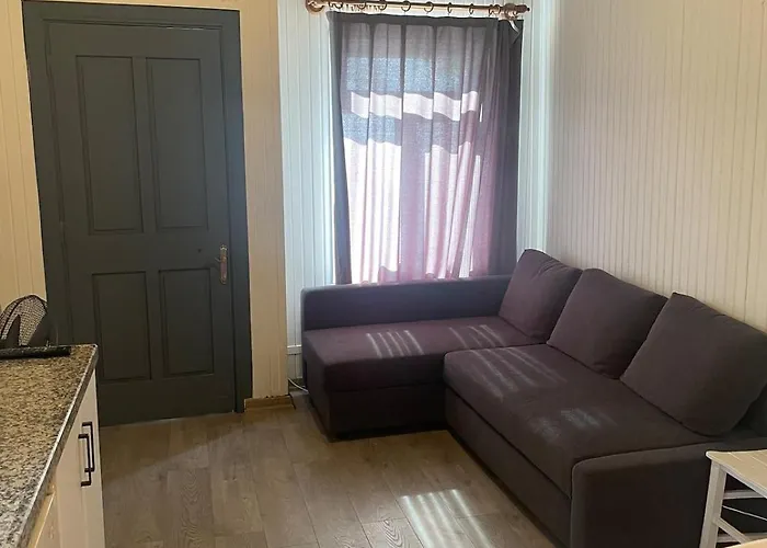 Cozy Stone House In The Center Tatil Evi